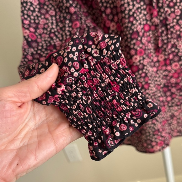 LOFT Black and Pink Floral Blouse - Picture 5 of 11